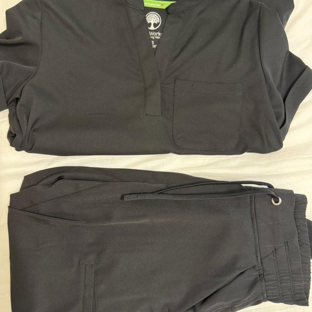 Healing Hands Black Scrubs